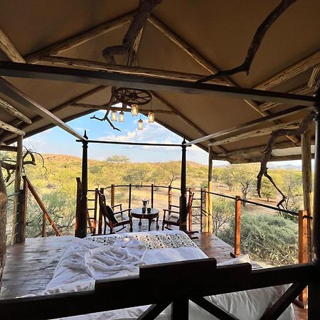 Ondudu Safari Lodge 奥马鲁鲁 外观 照片