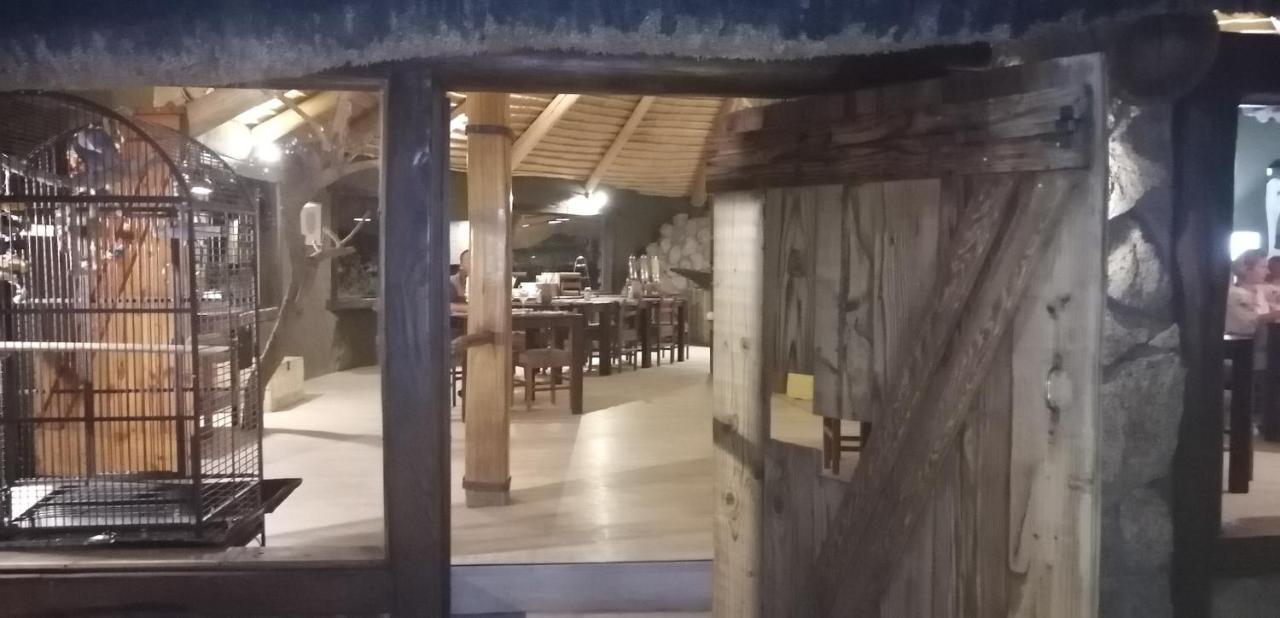 Ondudu Safari Lodge 奥马鲁鲁 外观 照片