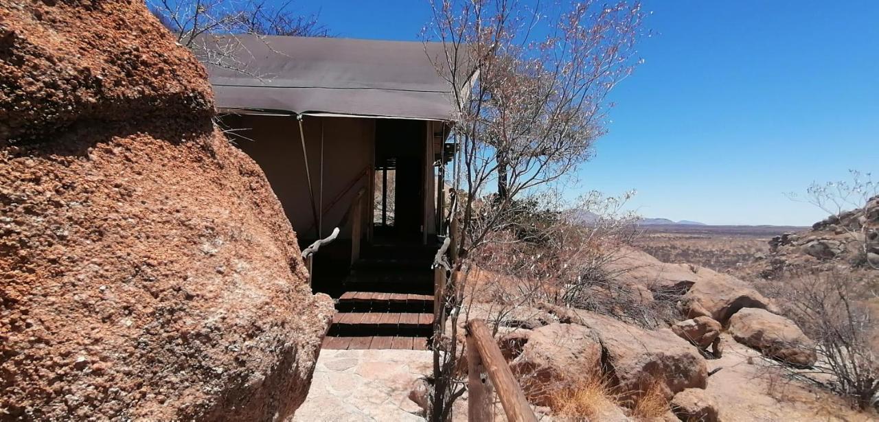 Ondudu Safari Lodge 奥马鲁鲁 外观 照片