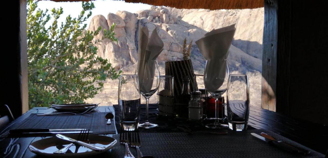 Ondudu Safari Lodge 奥马鲁鲁 外观 照片