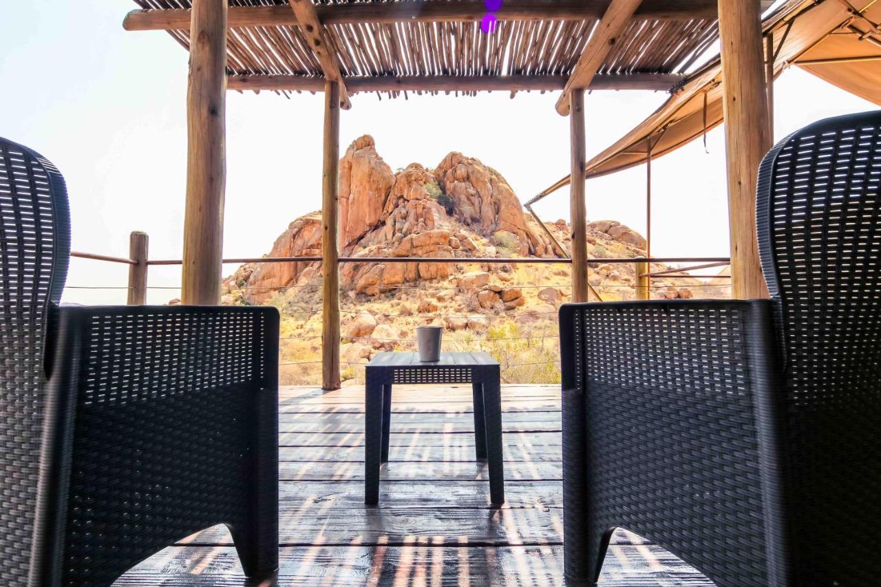 Ondudu Safari Lodge 奥马鲁鲁 外观 照片