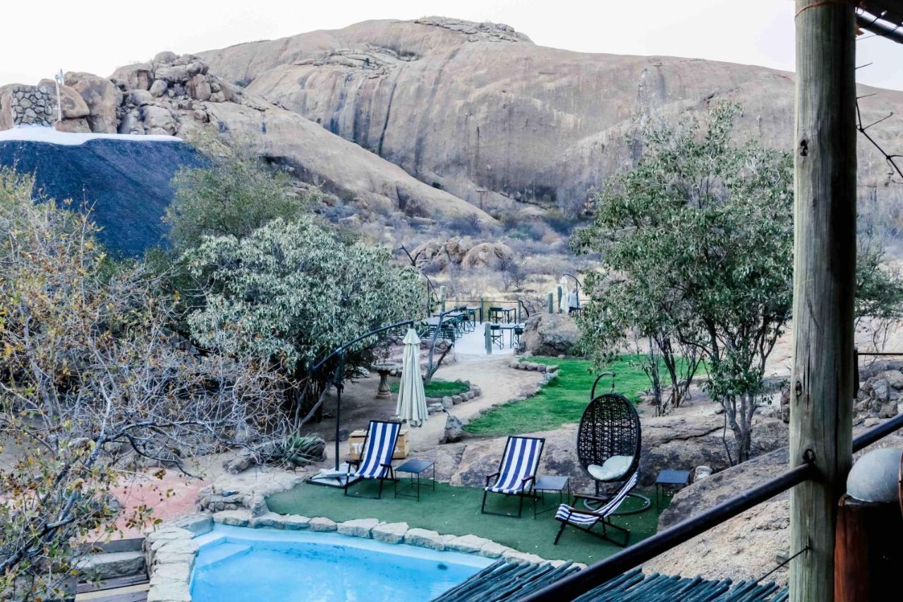 Ondudu Safari Lodge 奥马鲁鲁 外观 照片