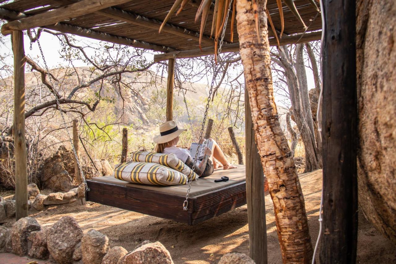 Ondudu Safari Lodge 奥马鲁鲁 外观 照片