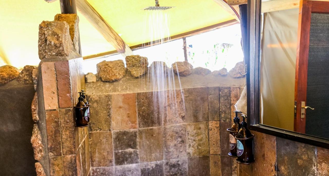 Ondudu Safari Lodge 奥马鲁鲁 外观 照片