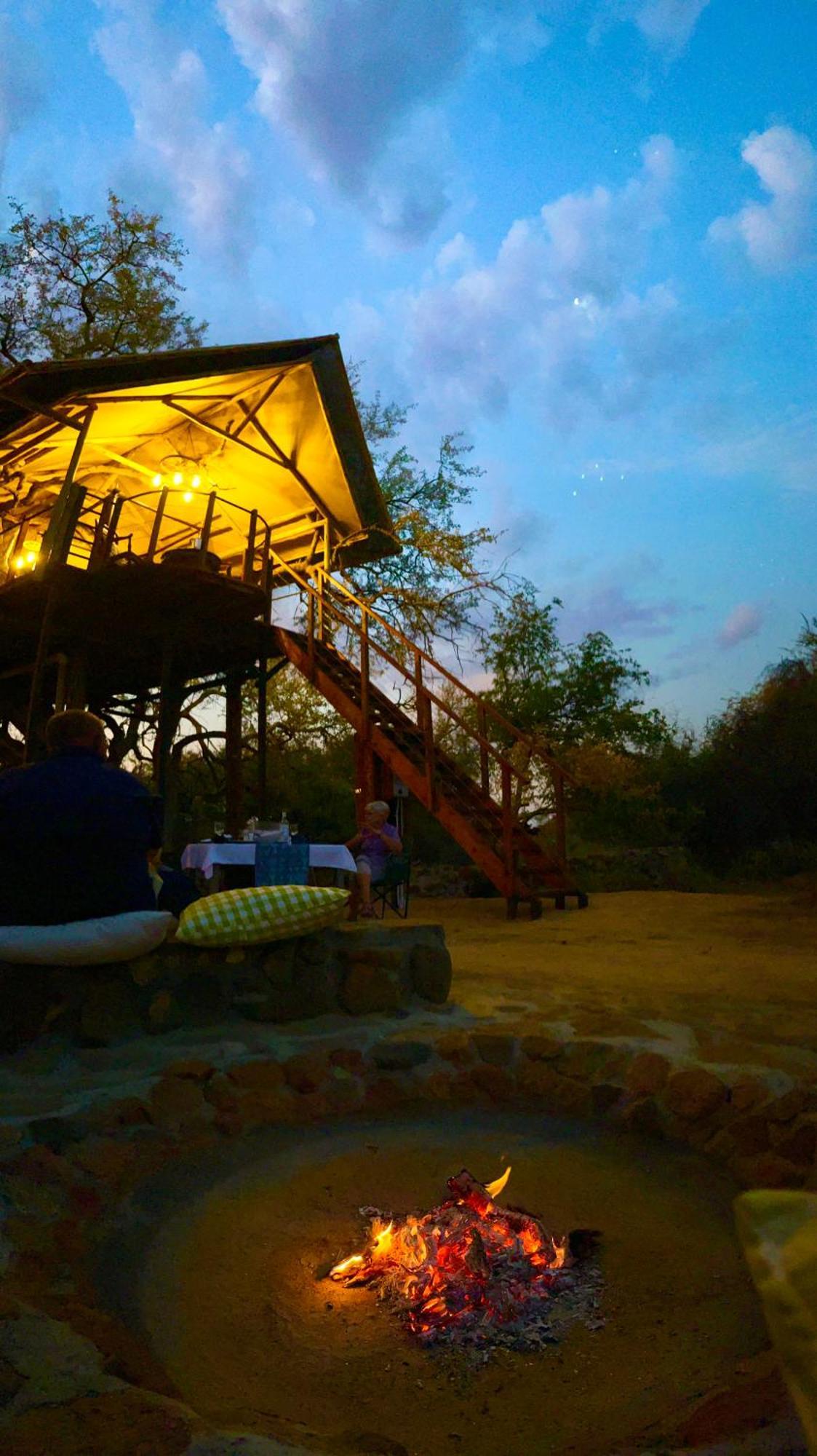 Ondudu Safari Lodge 奥马鲁鲁 外观 照片