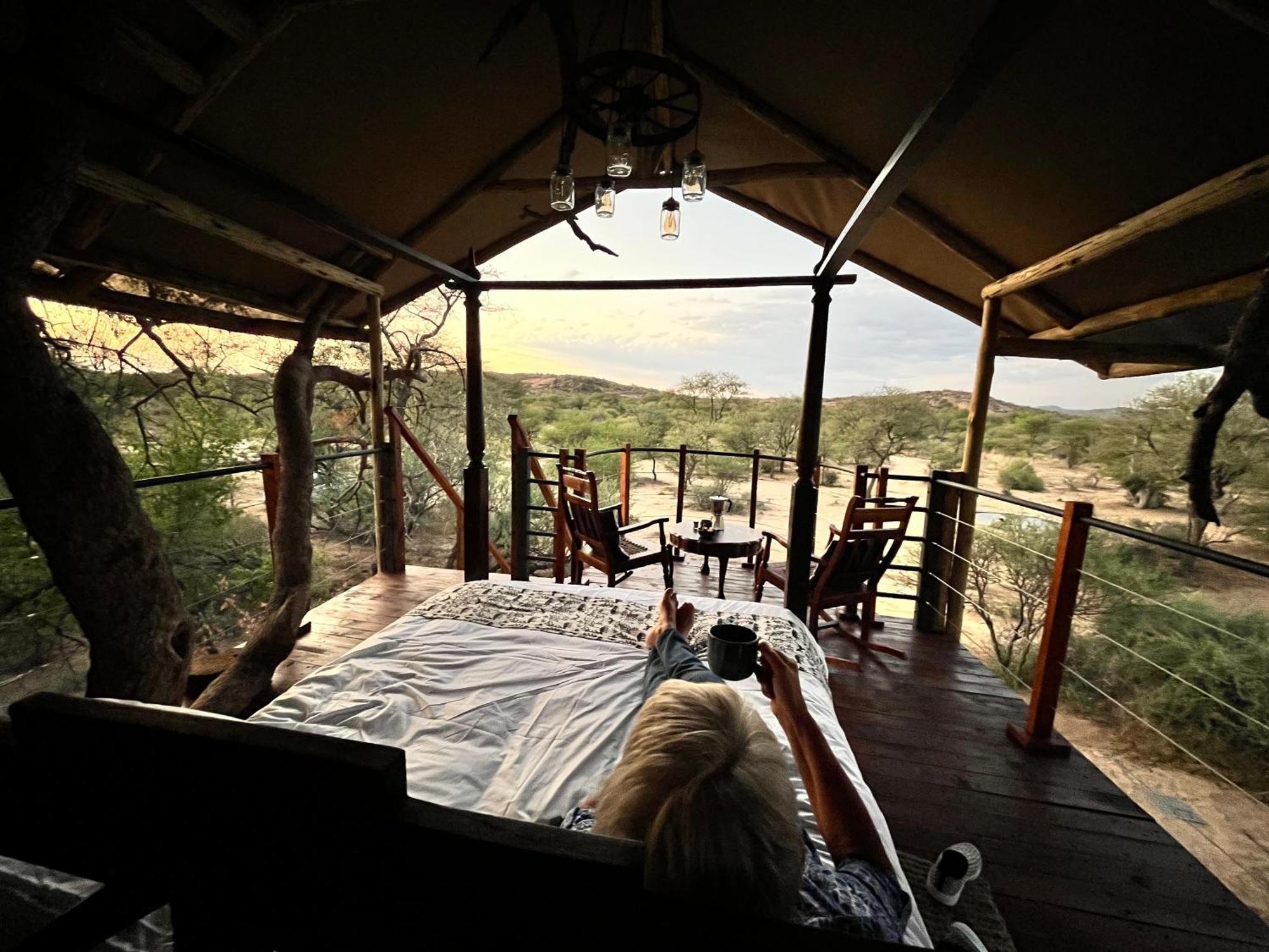 Ondudu Safari Lodge 奥马鲁鲁 外观 照片